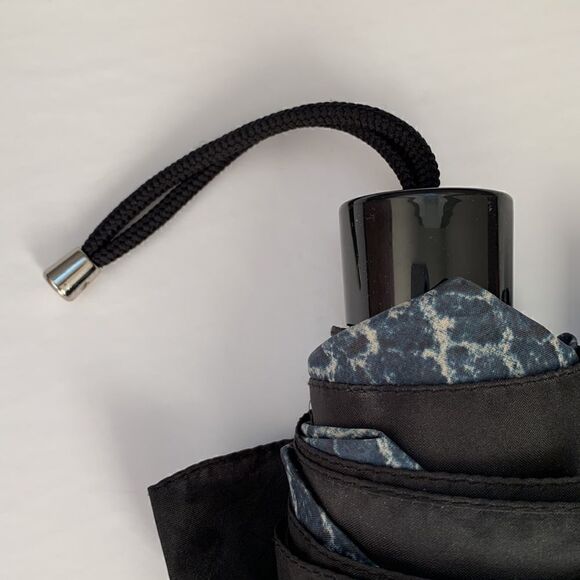 NWOT COACH foldable umbrella with case - Picture 3 of 12